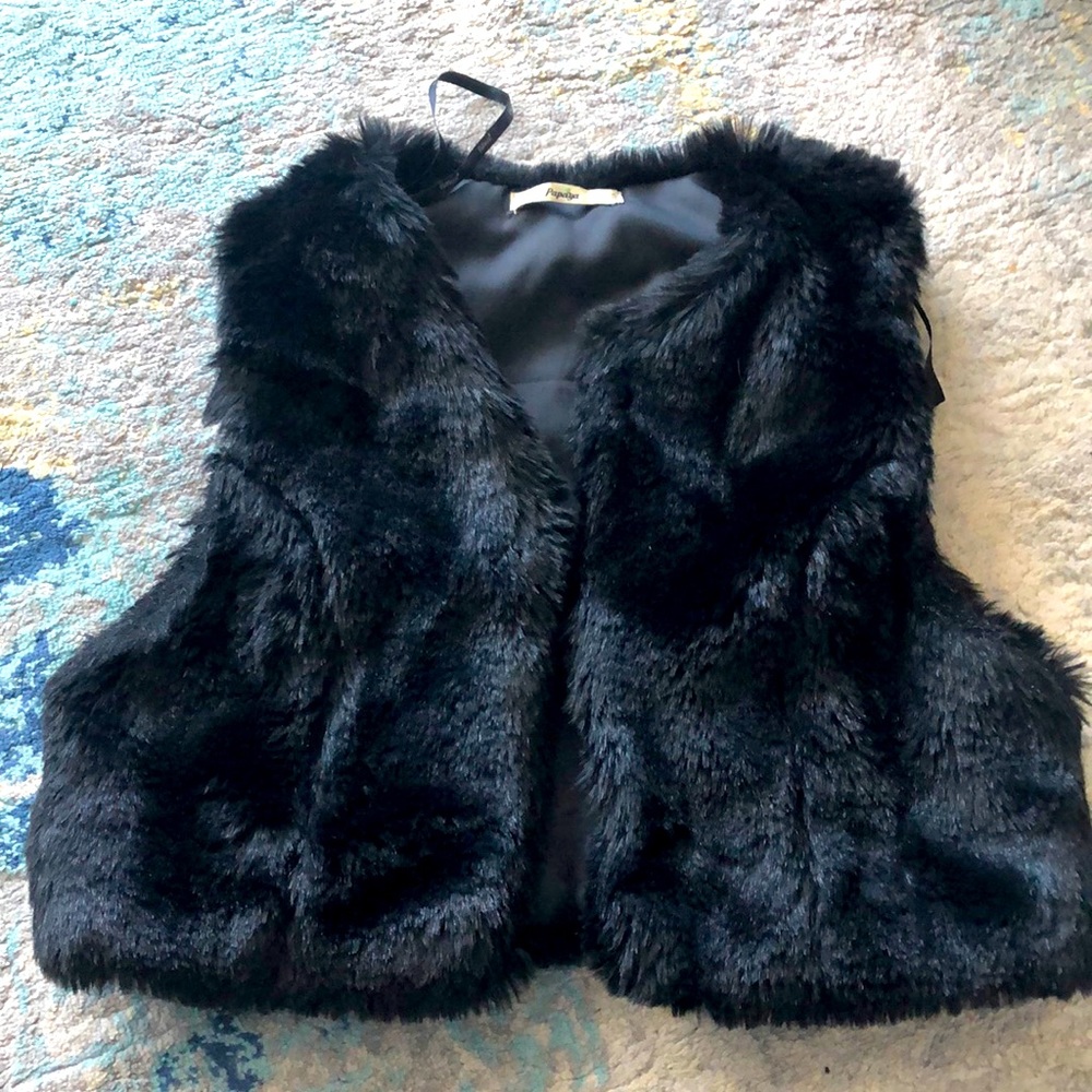 Vest black faux